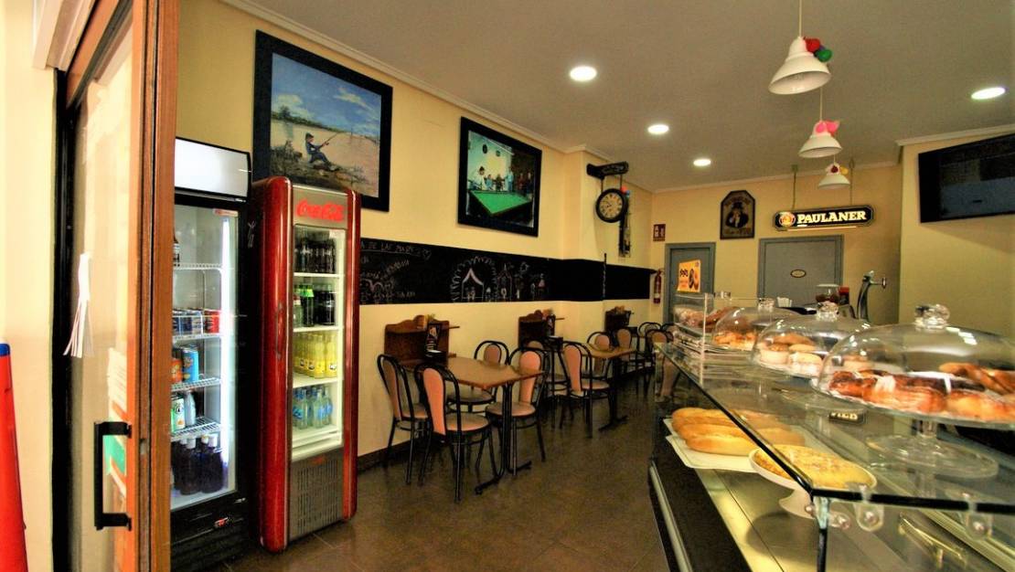Sale - Commercial property - Torrevieja - Torrevieja Centro