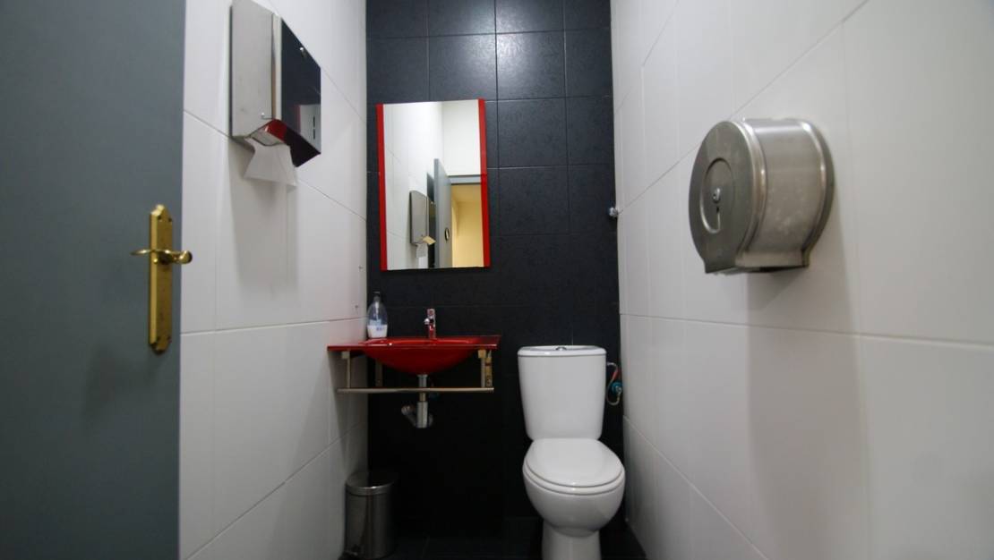 Sale - Commercial property - Torrevieja - Torrevieja Centro
