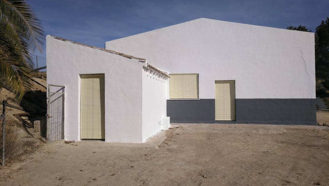 Sale - Commercial property - Yecla - Yecla Centro