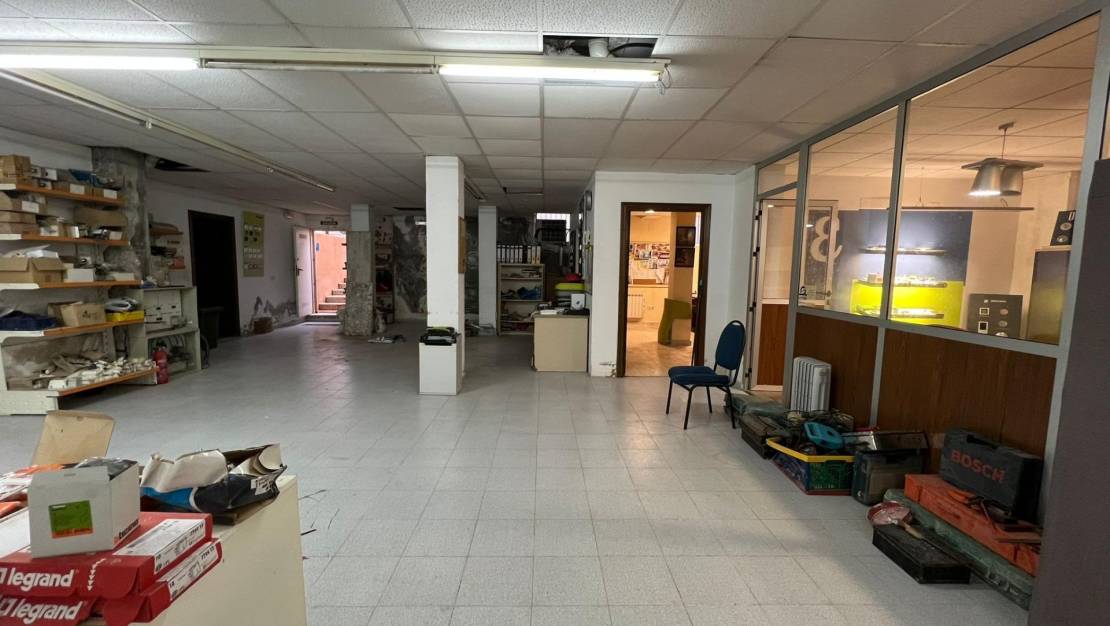 Sale - Commercial Unit - Torrevieja - Aguas nuevas 2