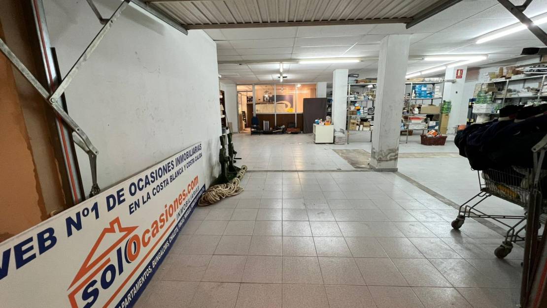 Sale - Commercial Unit - Torrevieja - Aguas nuevas 2