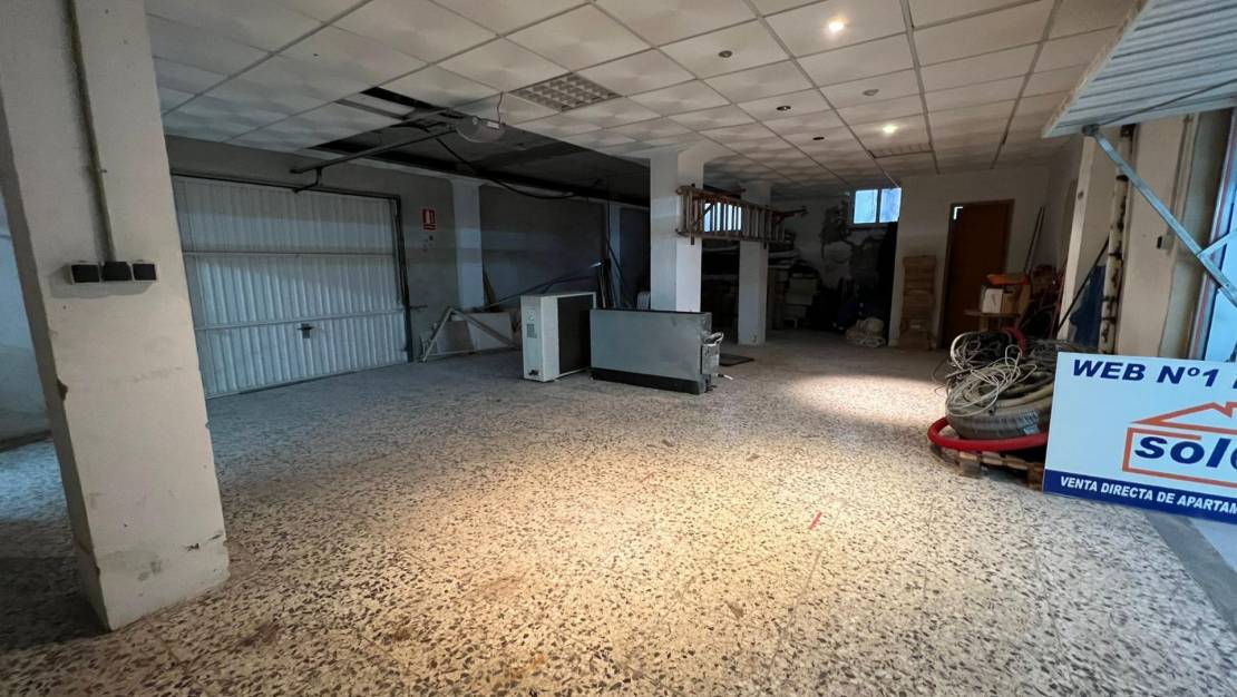 Sale - Commercial Unit - Torrevieja - Aguas nuevas 2