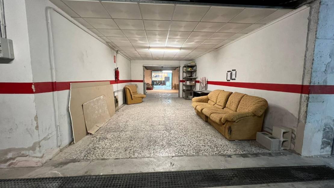 Sale - Commercial Unit - Torrevieja - Aguas nuevas 2