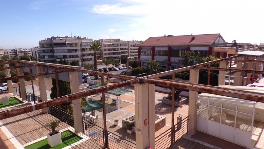 Sale - Commercial - Villamartin