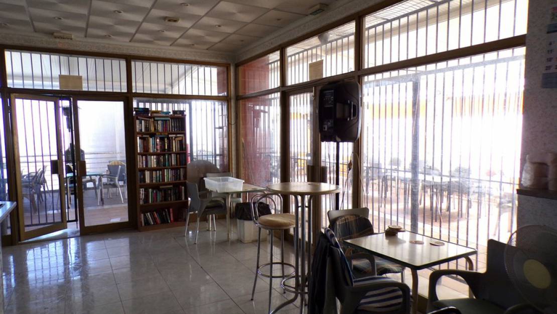 Sale - Commercial - Villamartin