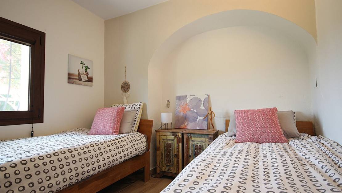 Sale - Country House - Alcalalí - Alcalalí Centro