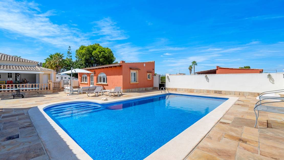 Sale - Country House - Almoradí - Almoradi Centro