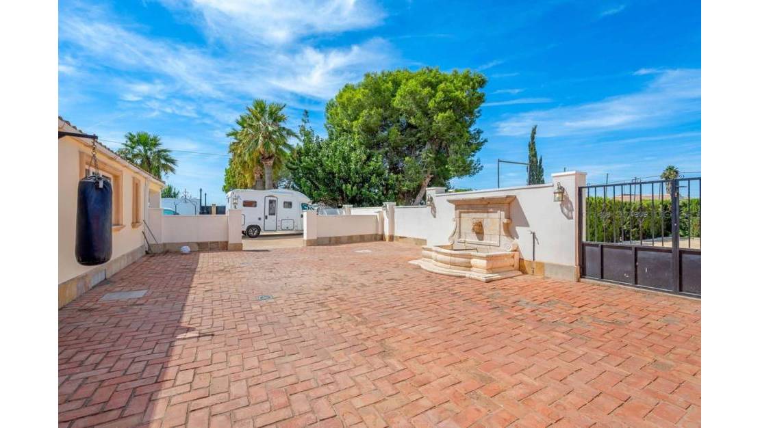 Sale - Country House - Almoradí - Heredades