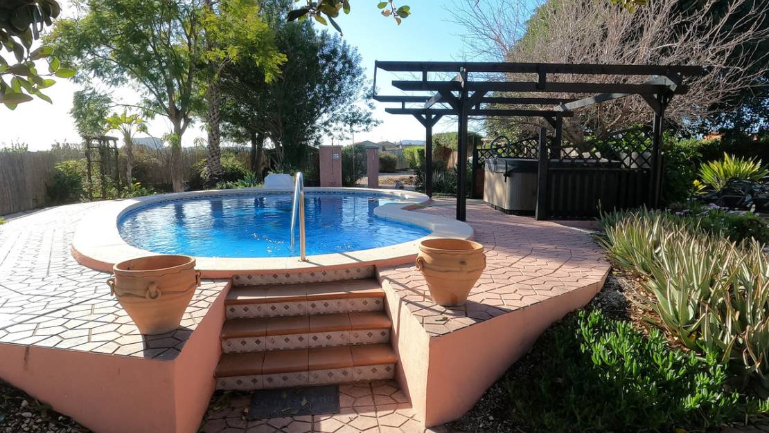 Sale - Country House - Orihuela - Orihuela Centro