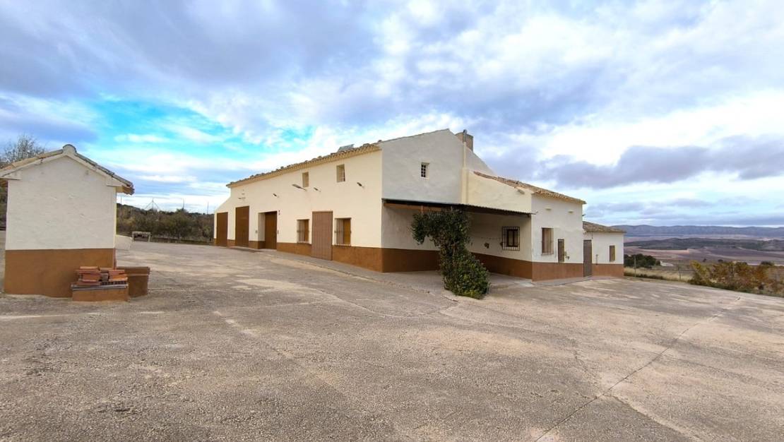 Sale - Country House - Yecla - Yecla Centro