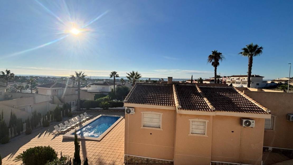 Sale - Detached House / Villa - Ciudad Quesada - La Fiesta