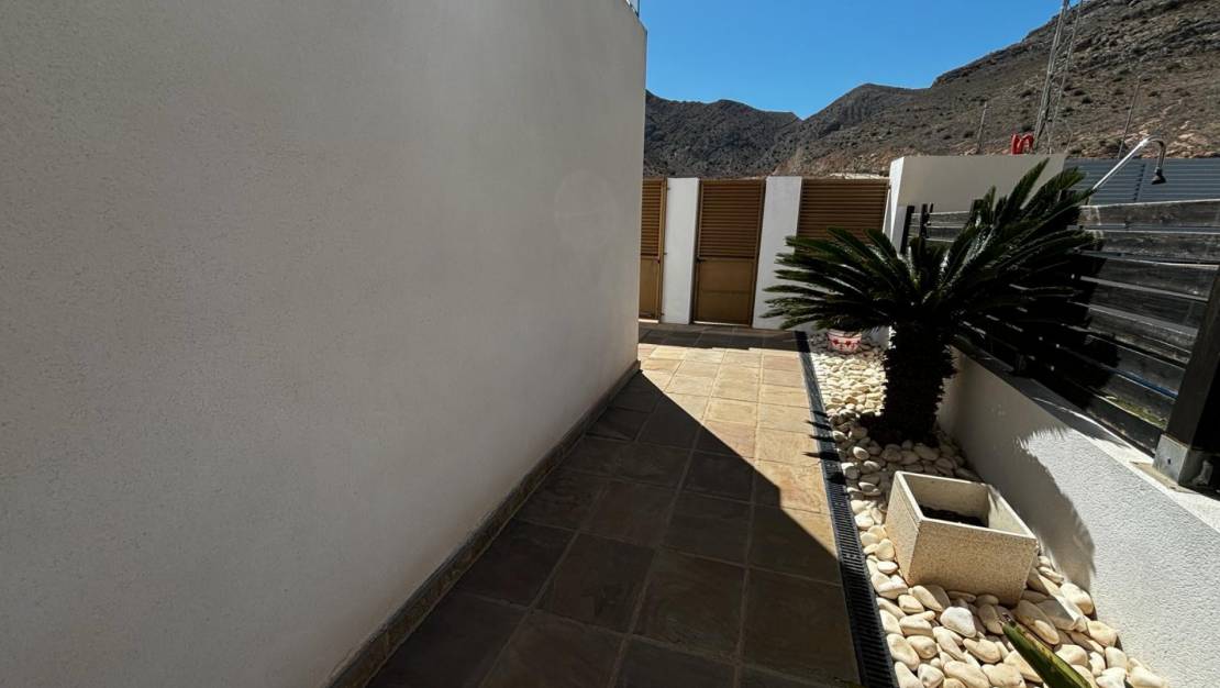 Sale - Detached House / Villa - Cox