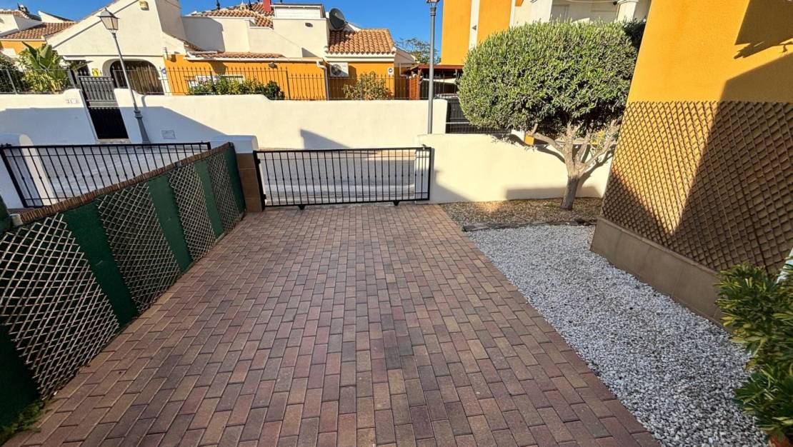 Sale - Detached House / Villa - Los Montesinos - Urbanizacion montesol