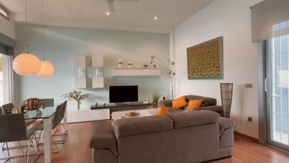 Sale - Detached House / Villa - Mil Palmeras