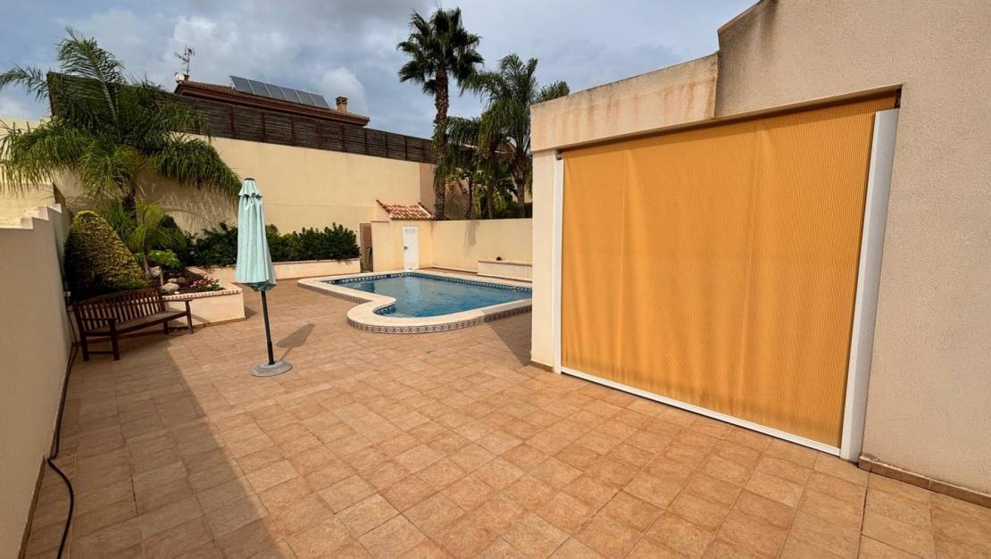 Sale - Detached House / Villa - Torrevieja Centro - Torrevieja