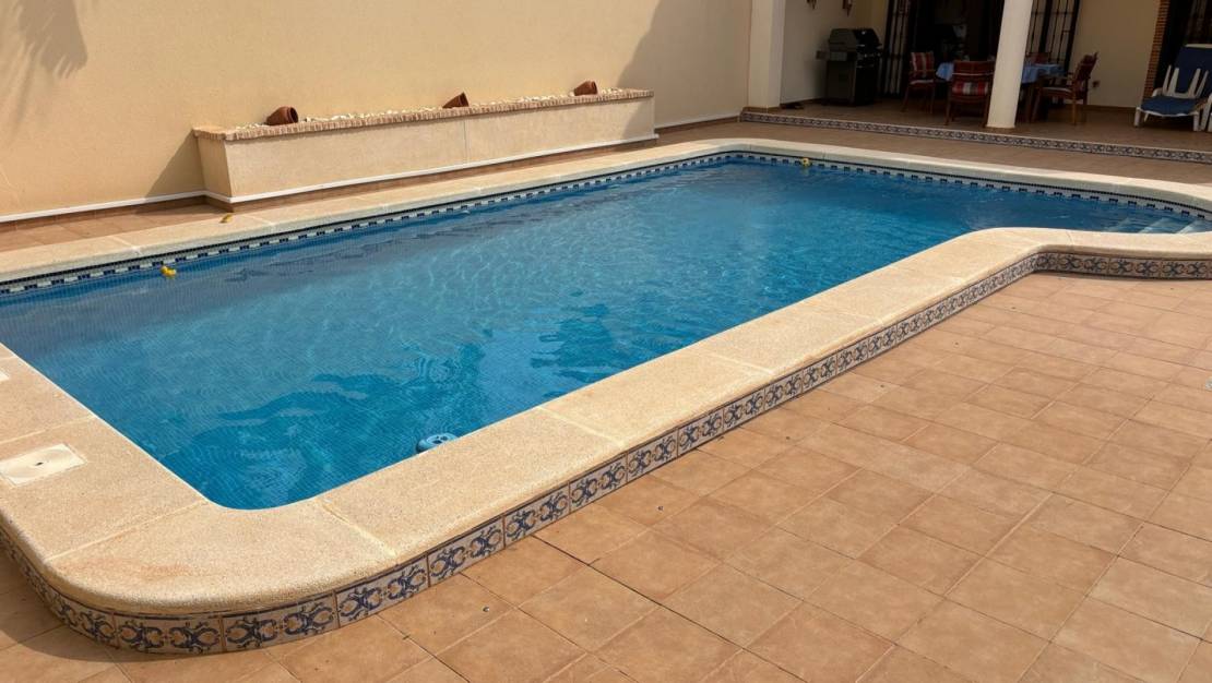 Sale - Detached House / Villa - Torrevieja Centro - Torrevieja