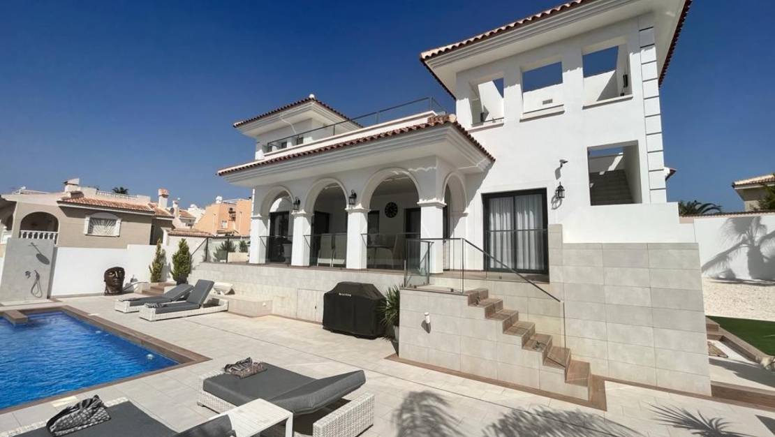 Sale - Detached Villa - Ciudad Quesada - La Fiesta