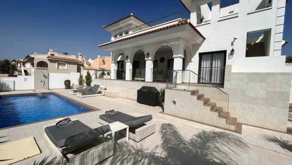 Sale - Detached Villa - Ciudad Quesada - La Fiesta