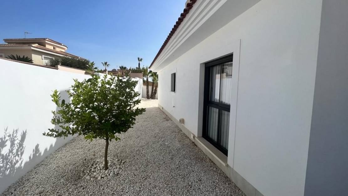 Sale - Detached Villa - Ciudad Quesada - La Fiesta