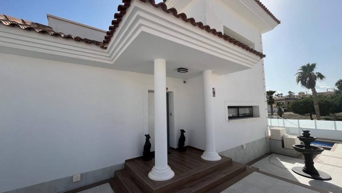 Sale - Detached Villa - Ciudad Quesada - La Fiesta