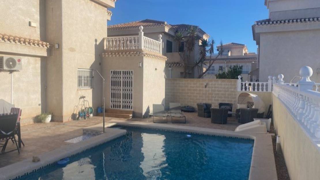 Sale - Detached Villa - Orihuela Costa - Playa Flamenca