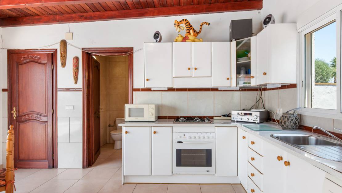 Sale - Finca / Country Property - Catral