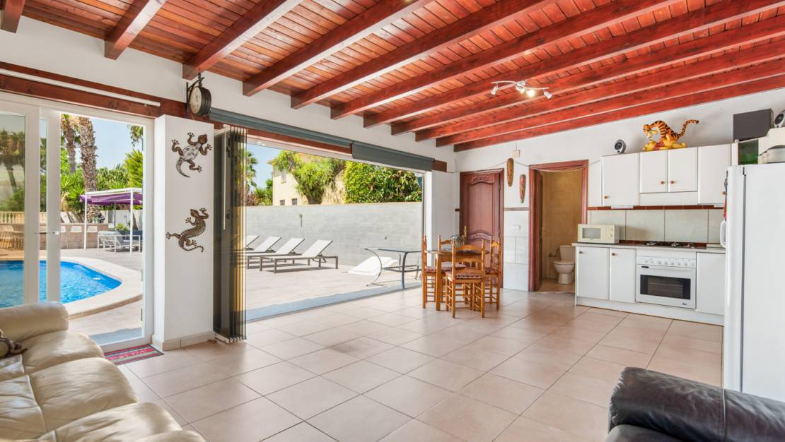 Sale - Finca / Country Property - Catral