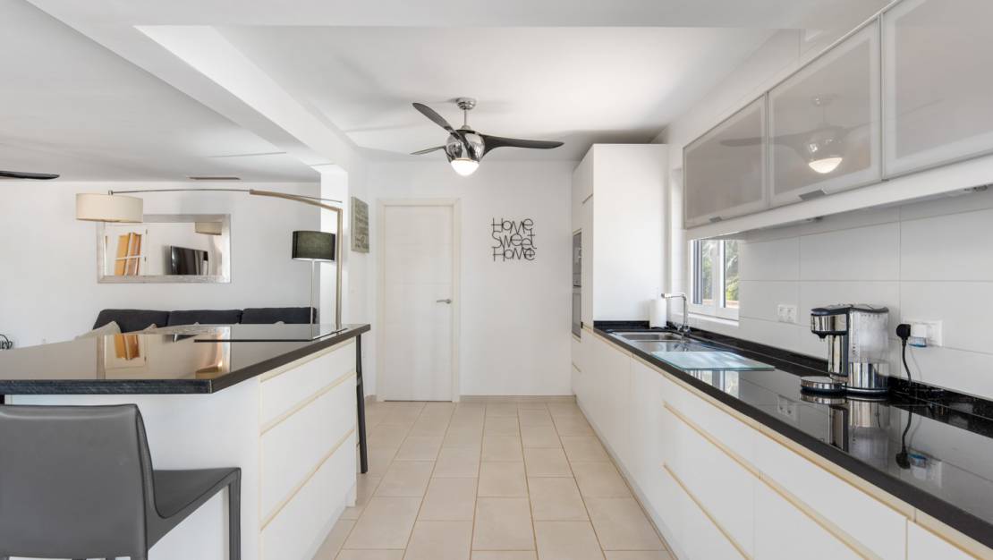 Sale - Finca / Country Property - Catral