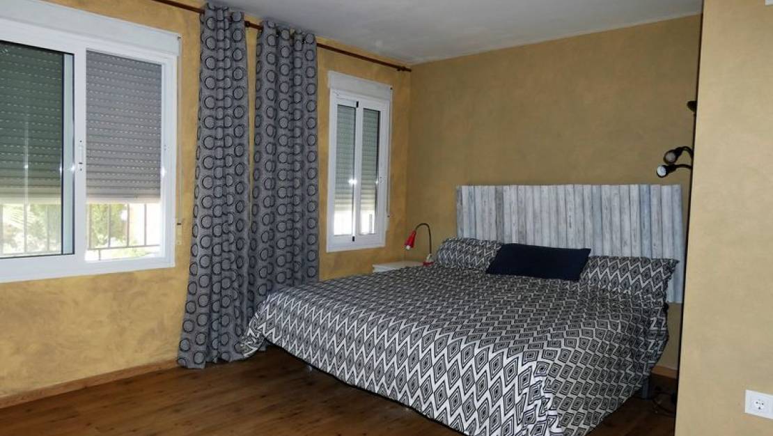 Sale - Finca - Orihuela