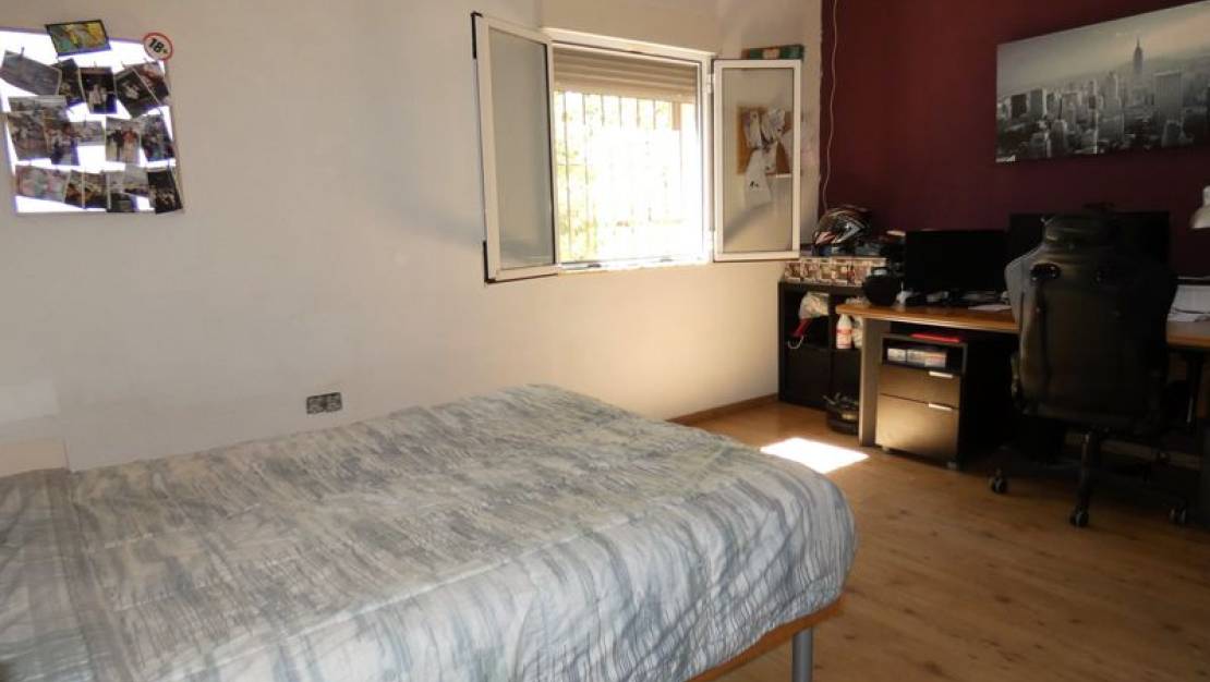 Sale - Finca - Orihuela