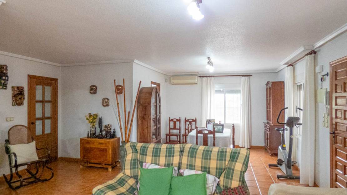 Sale - Finca - Rojales