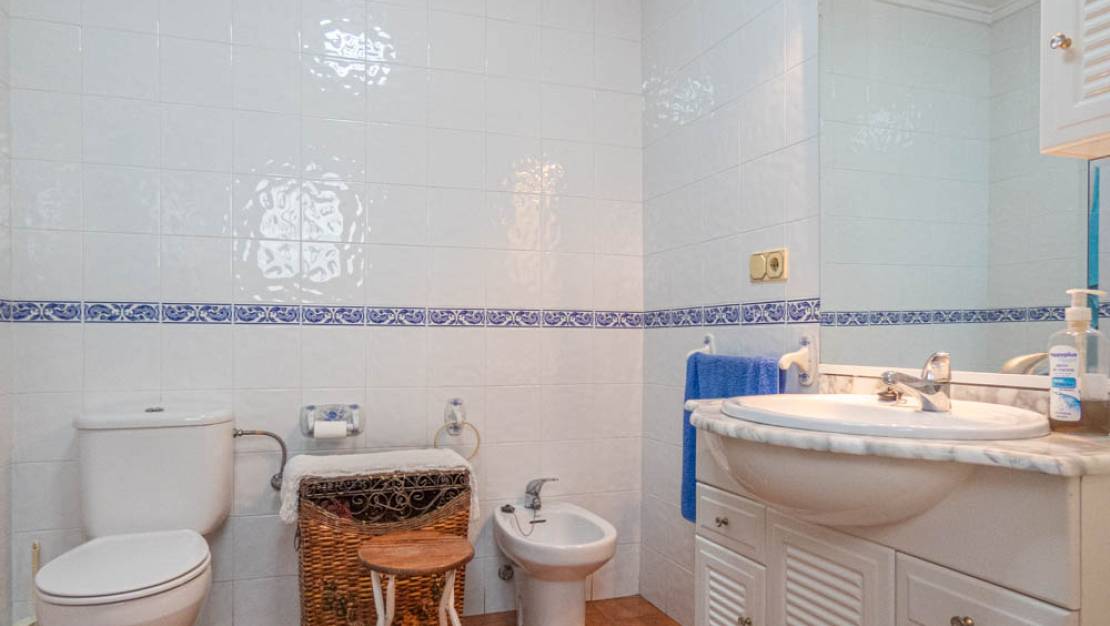 Sale - Finca - Rojales