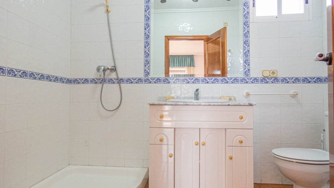 Sale - Finca - Rojales