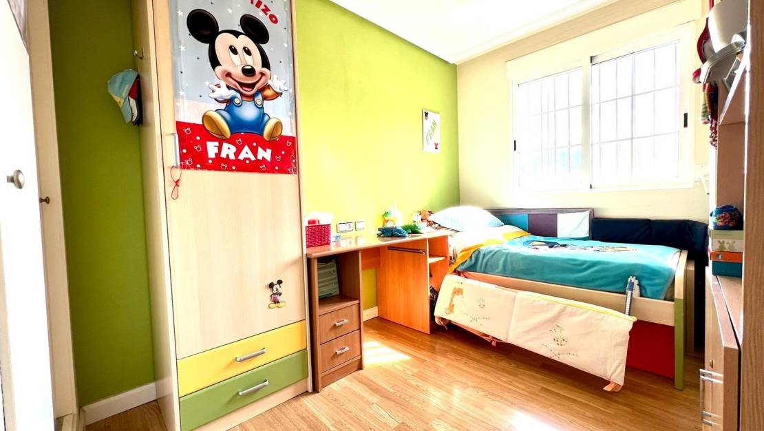 Sale - Flat - Torreaguera