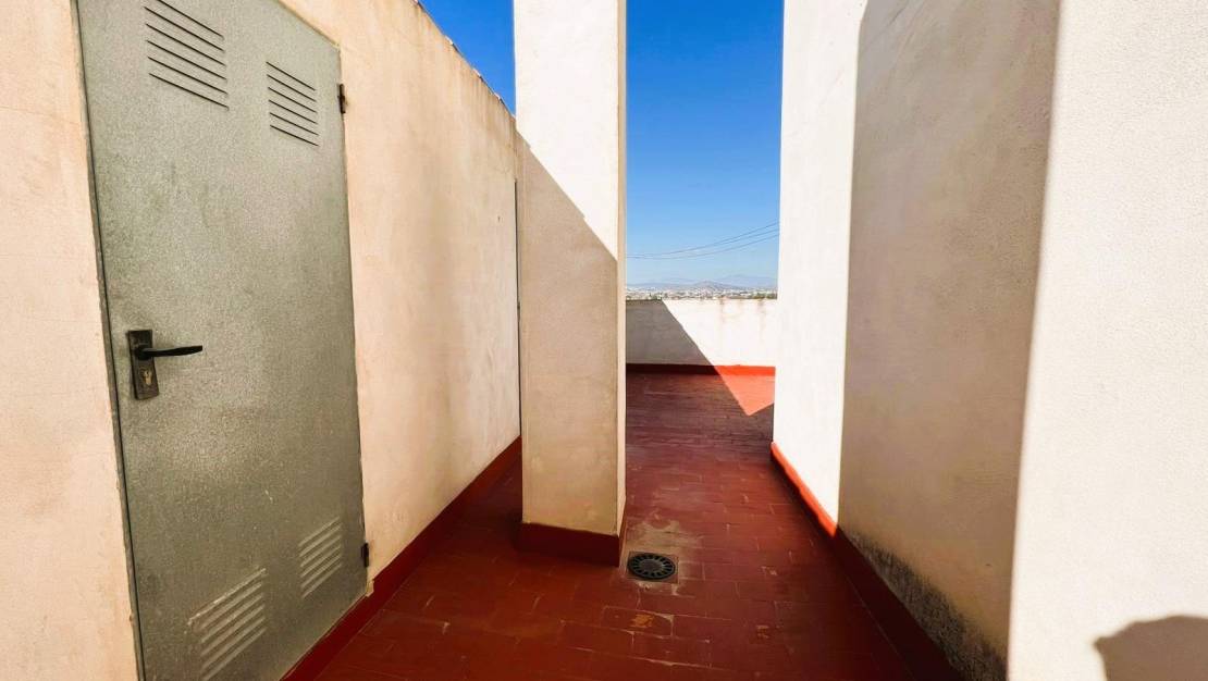 Sale - Flat - Torreaguera