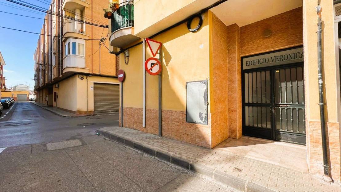 Sale - Flat - Torreaguera