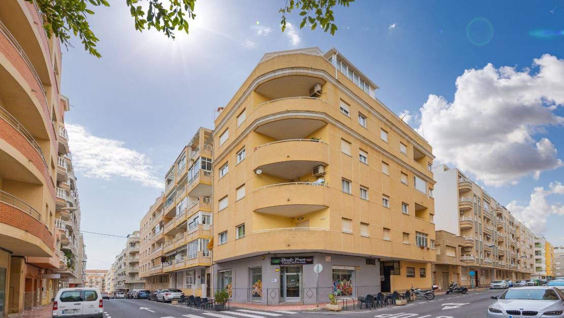 Sale - Flat - Torrevieja - Estacion de autobuses