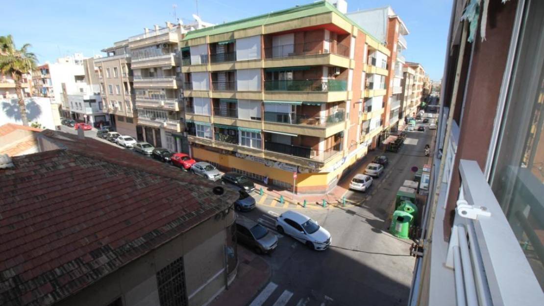 Sale - Flat - Torrevieja - Paseo maritimo