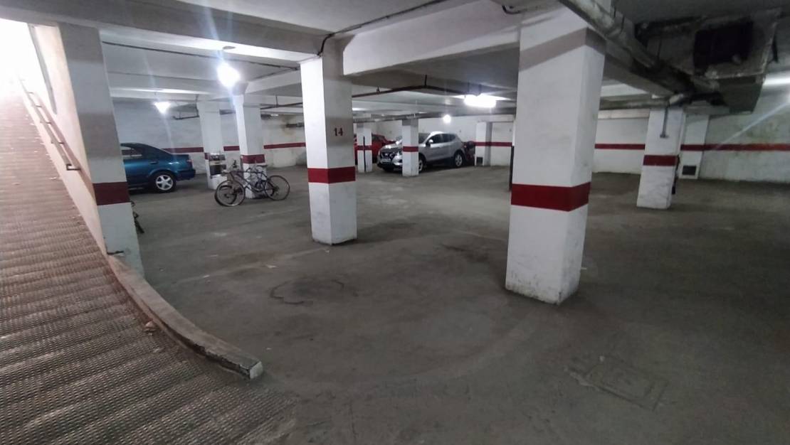 Sale - Garage - Alicante - Los ángeles