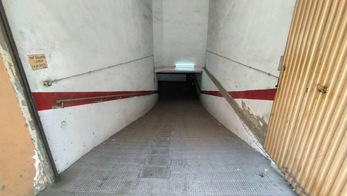 Sale - Garage - Alicante - Los ángeles