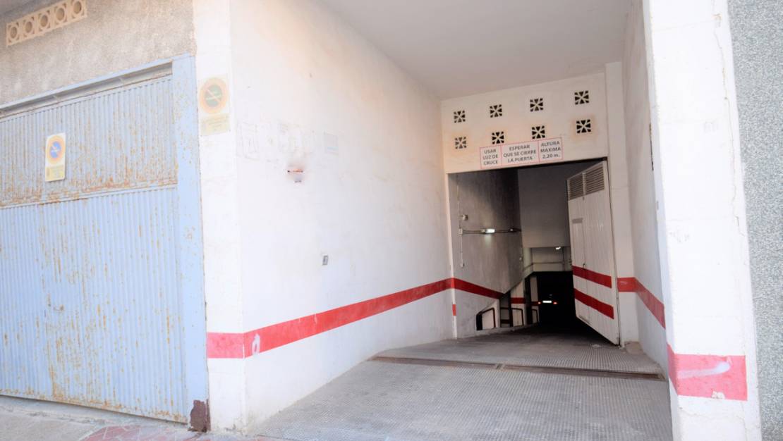 Sale - Garage - Guardamar del Segura - Guardamar del Segura Centro