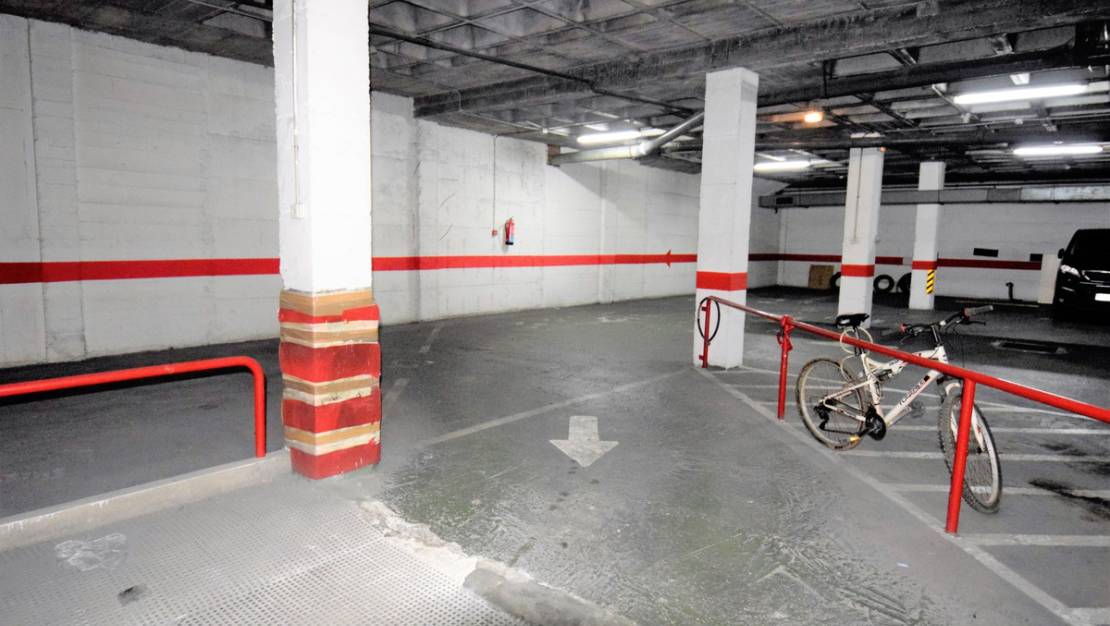 Sale - Garage - Guardamar del Segura - Guardamar del Segura Centro