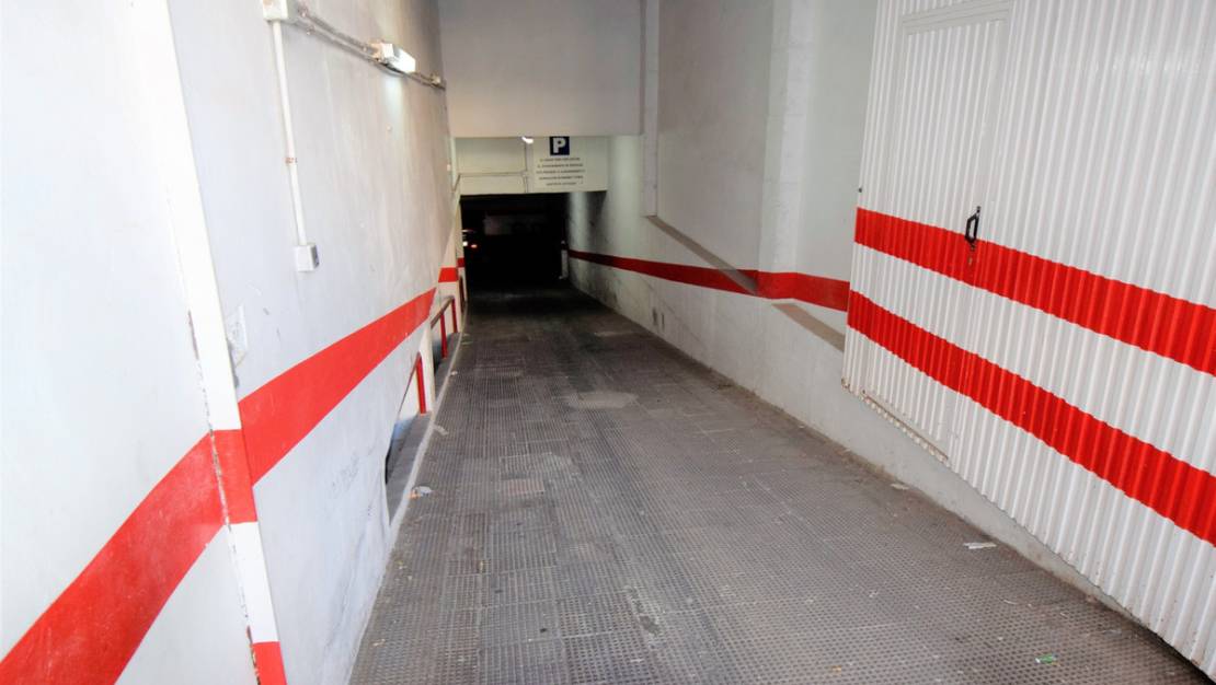 Sale - Garage - Guardamar del Segura - Guardamar del Segura Centro
