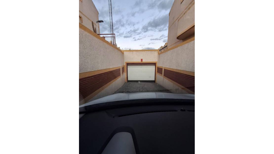 Sale - Garage - Orihuela - Orihuela Costa