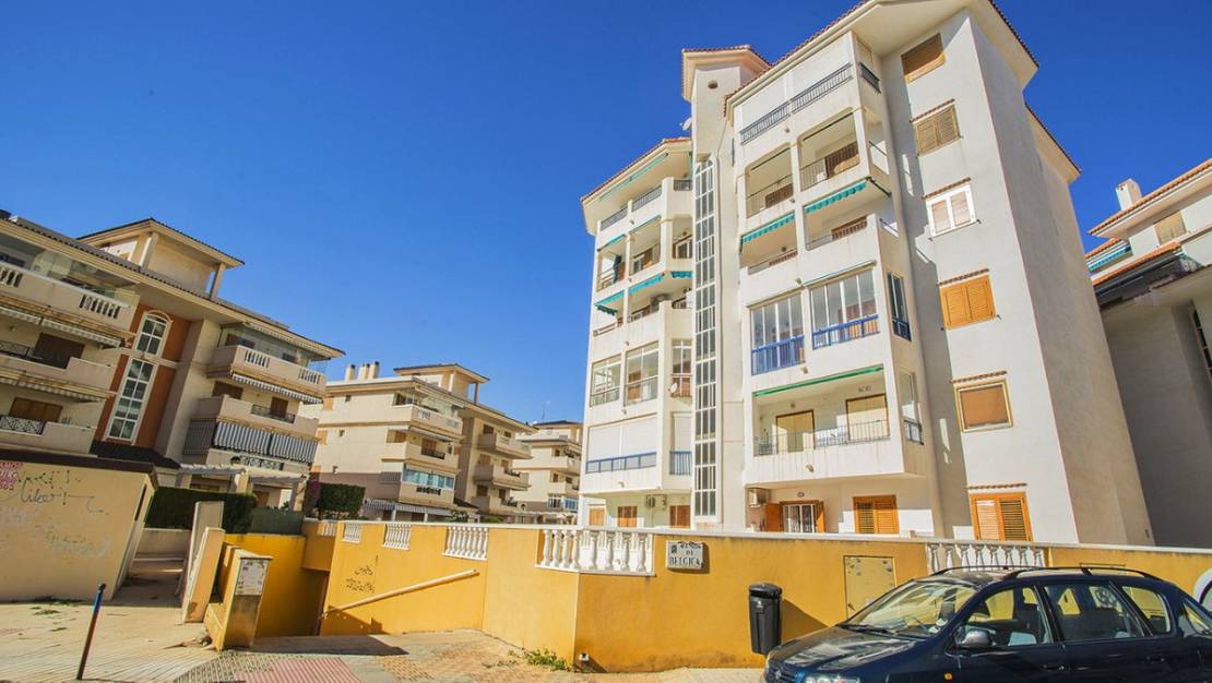 Sale - Garage - Torrevieja - La Mata