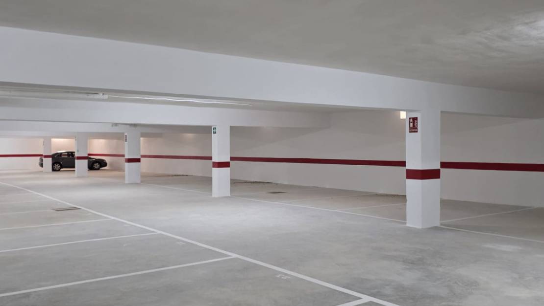 Sale - Garage - Torrevieja - La Mata