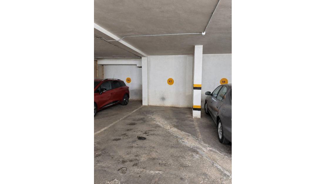 Sale - Garage - Torrevieja - La Mata