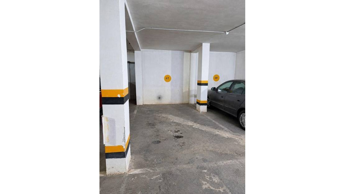 Sale - Garage - Torrevieja - La Mata