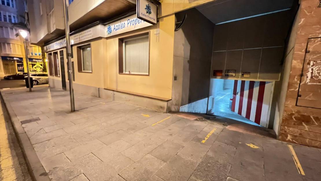 Sale - Garage - Torrevieja - Playa del Cura