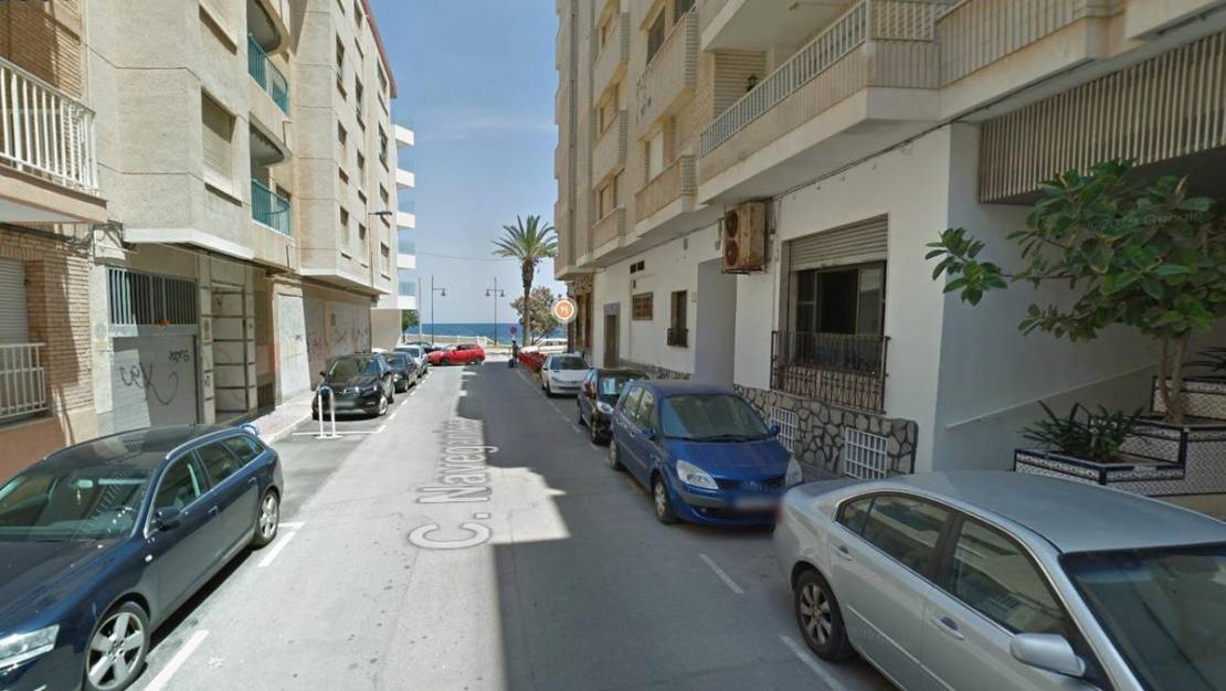 Sale - Garage - Torrevieja - Playa del Cura